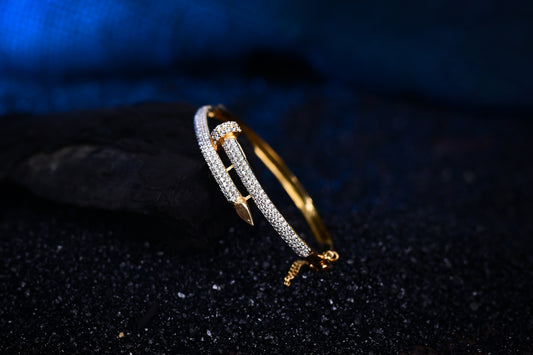 GOLD BANGLE