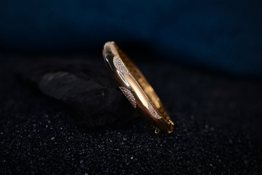 GOLD BANGLE
